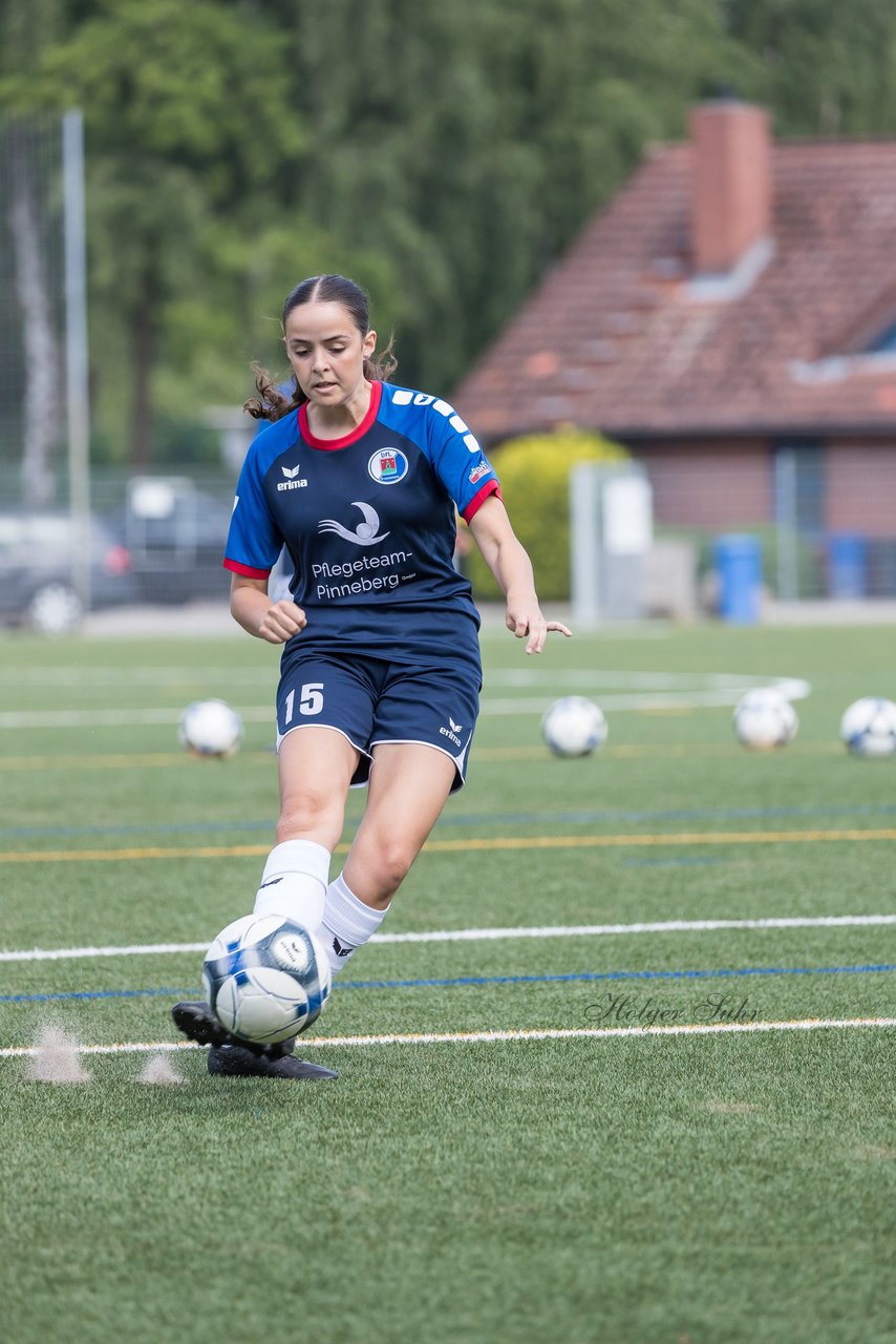 Bild 79 - wBJ Holsatia Elmshorn - VfL Pinneberg : Ergebnis: 1:4